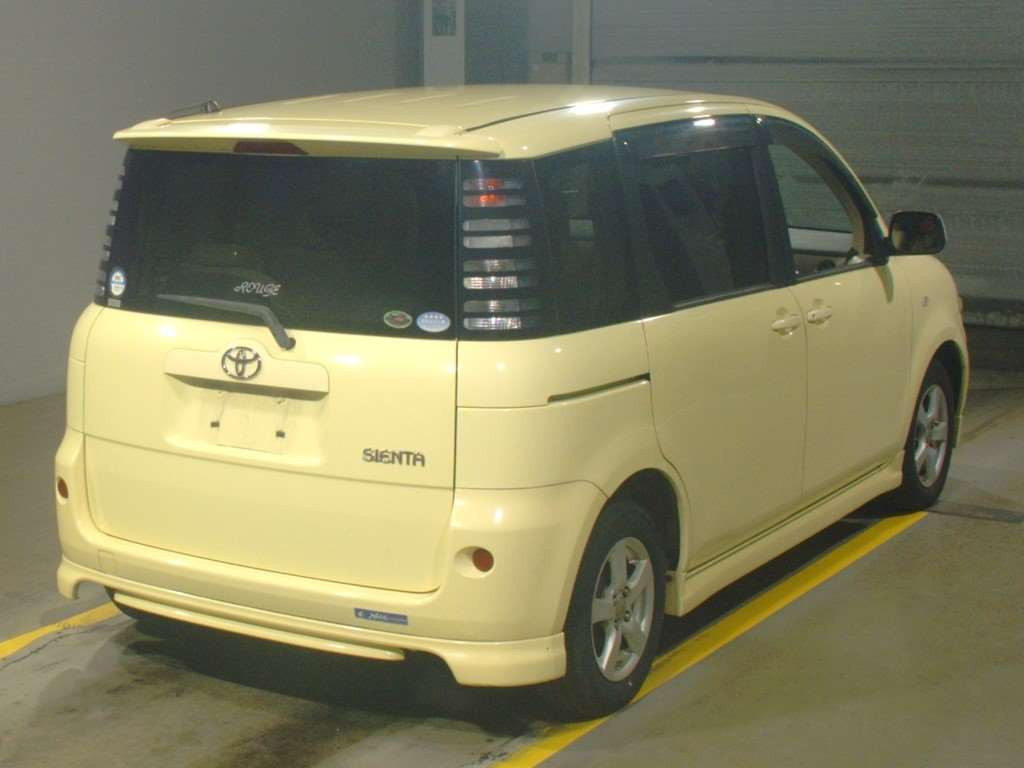 2006 Toyota Sienta NCP81G[1]