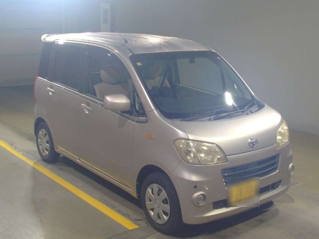 2010 Daihatsu Tanto exe L455S[2]