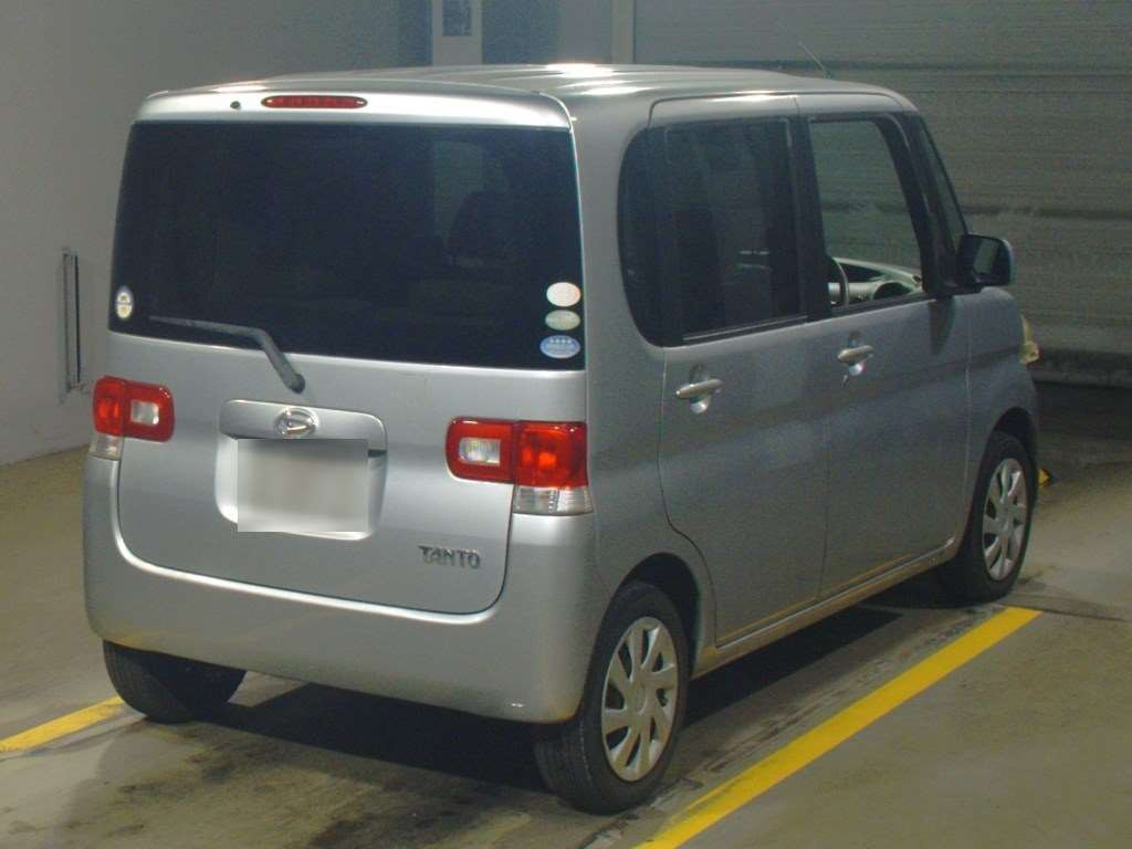 2011 Daihatsu Tanto L375S[1]