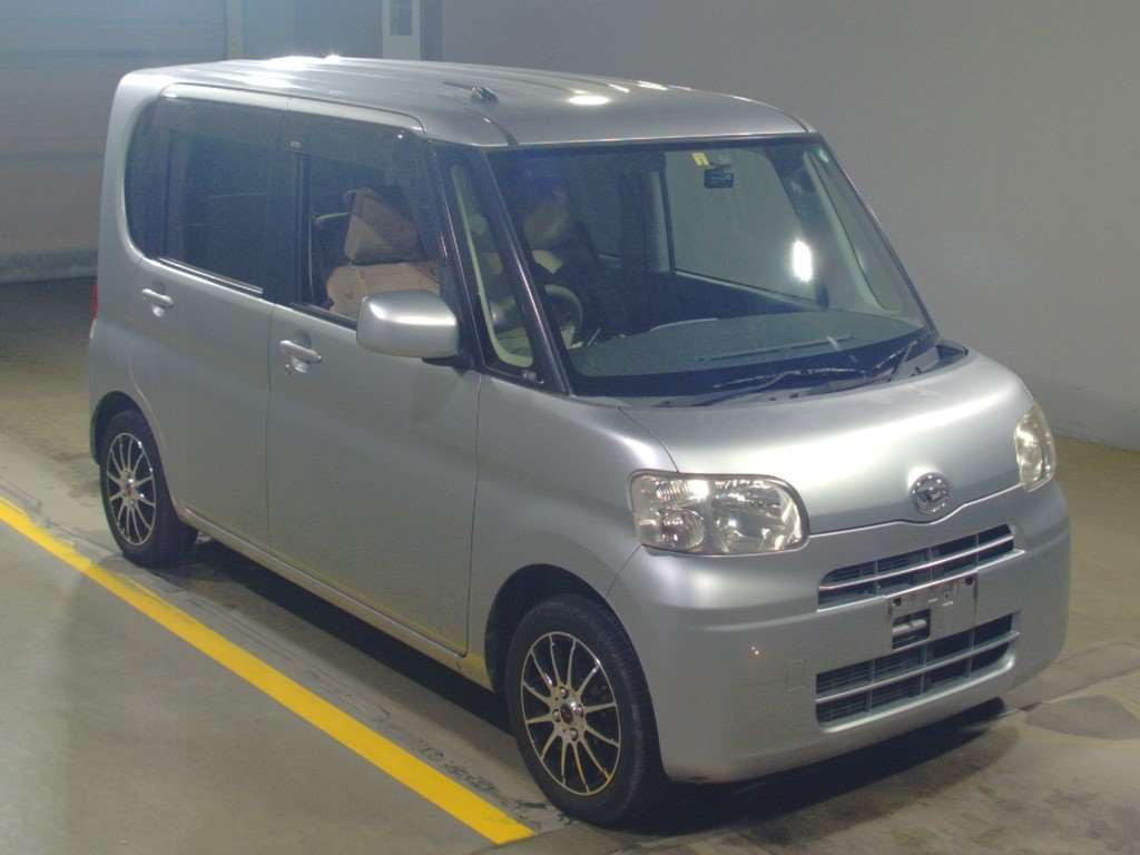 2012 Daihatsu Tanto L375S[2]