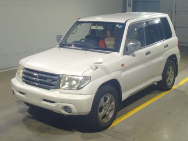 2001 Mitsubishi Pajero iO