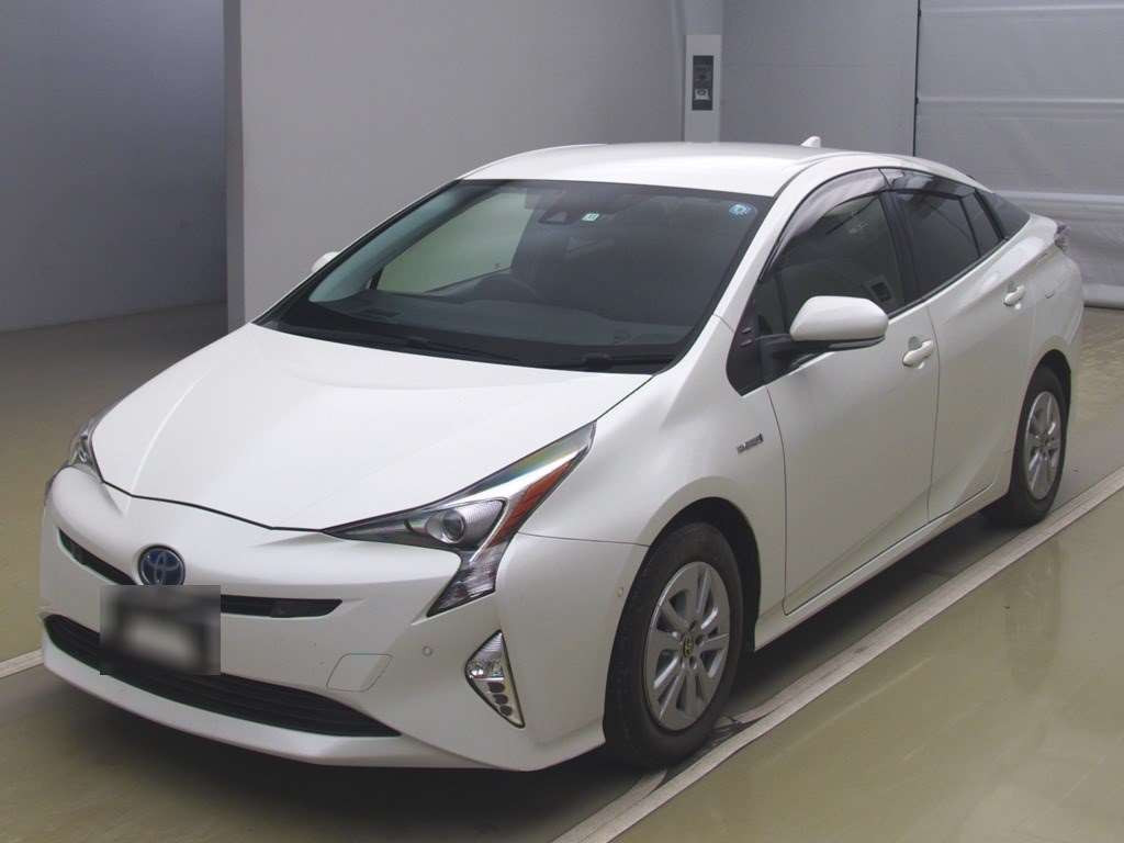 2017 Toyota Prius ZVW50[0]