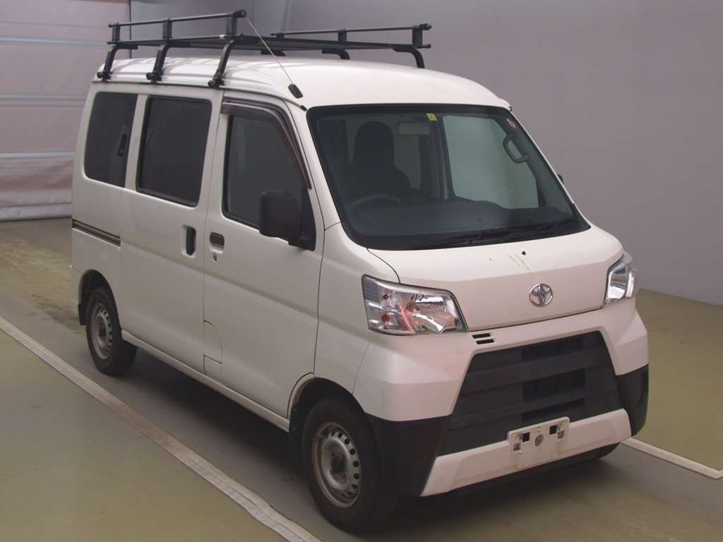 2018 Toyota Pixis Van S321M[2]