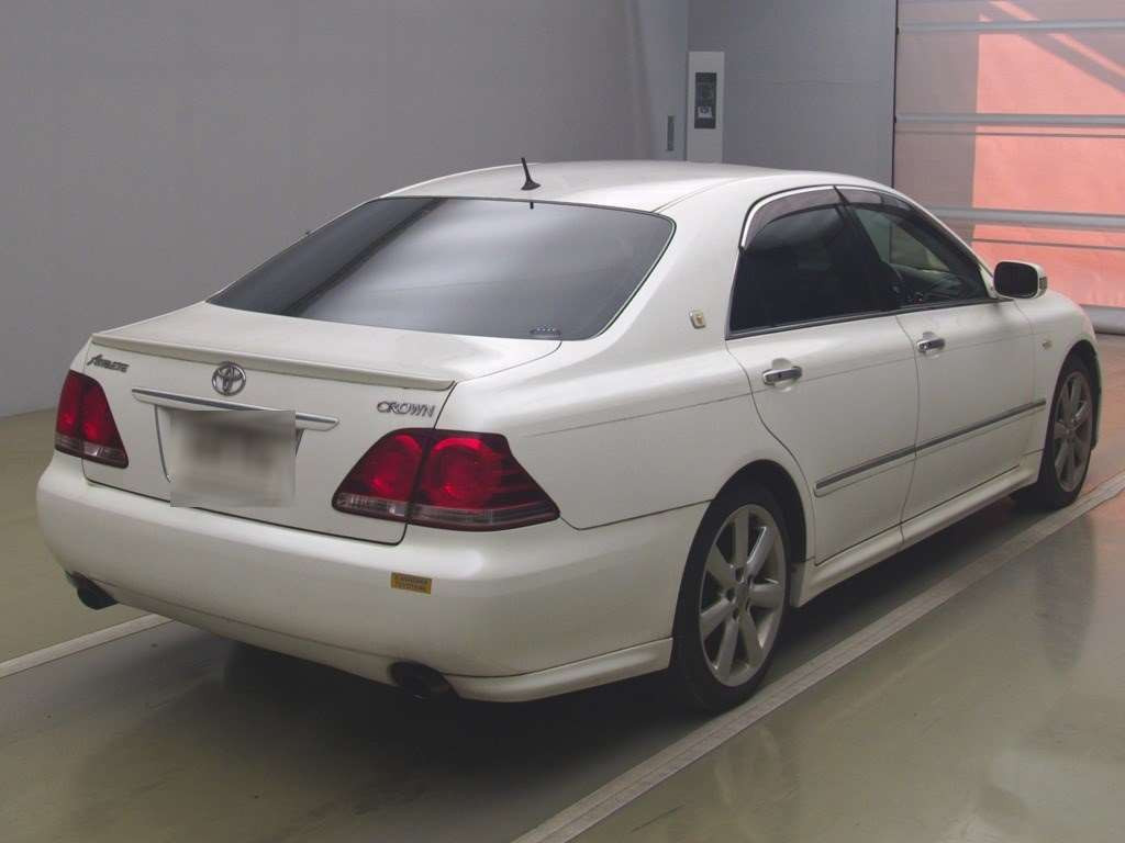 2006 Toyota Crown GRS184[1]