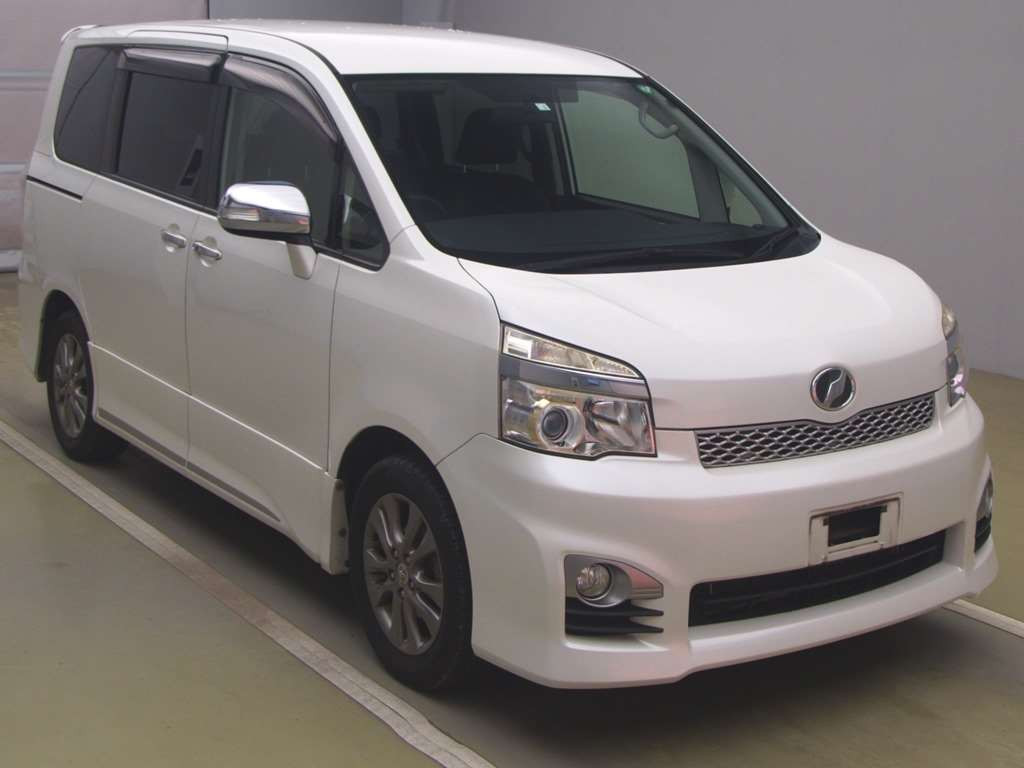 2014 Toyota Voxy ZRR70W[2]