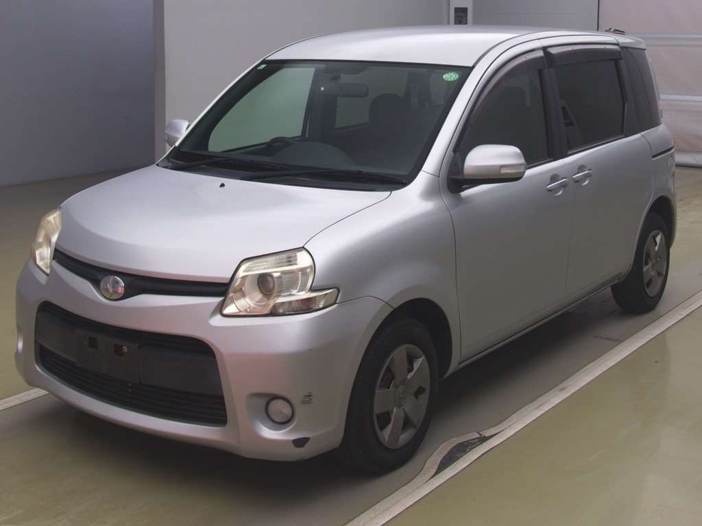 2011 Toyota Sienta NCP81G[0]