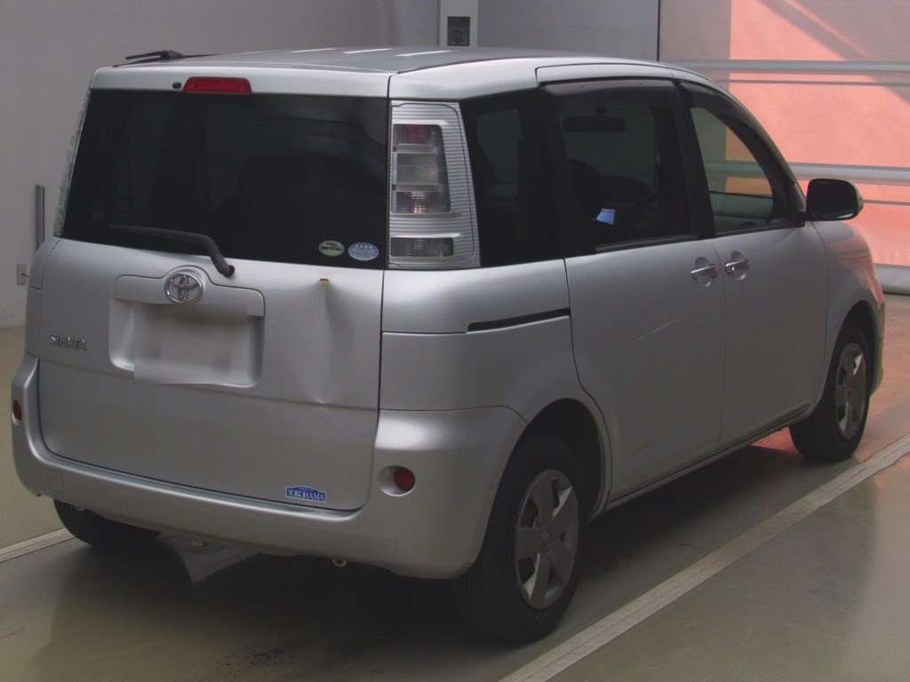 2011 Toyota Sienta NCP81G[1]