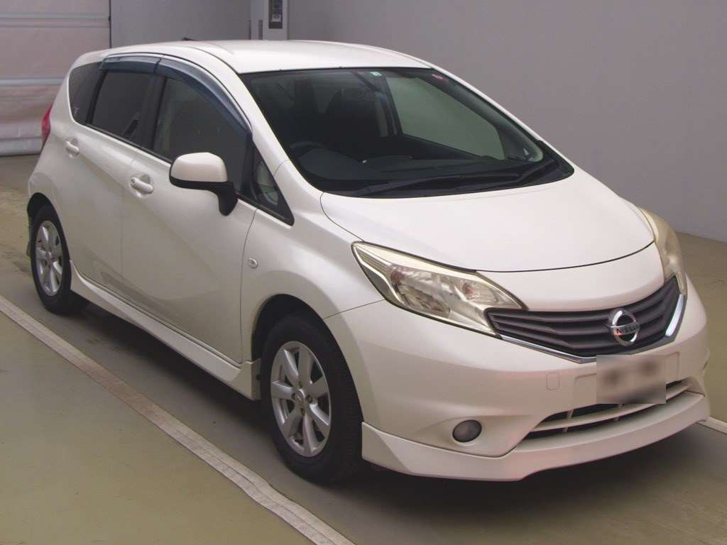 2014 Nissan Note E12[2]