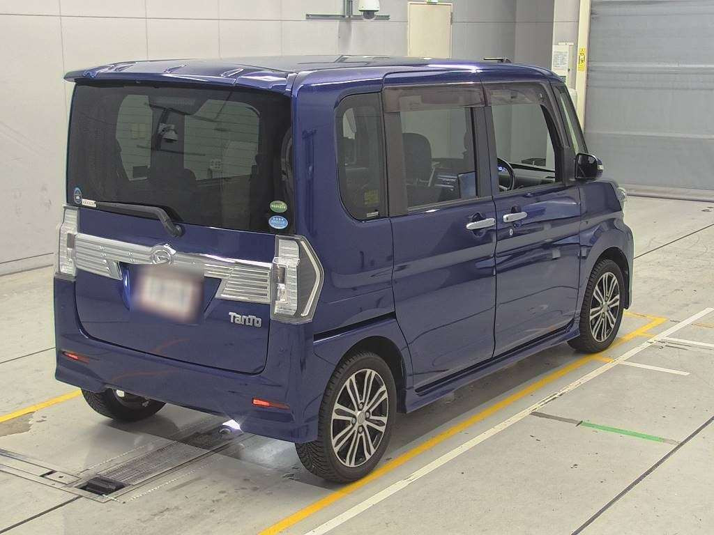 2016 Daihatsu Tanto LA600S[1]