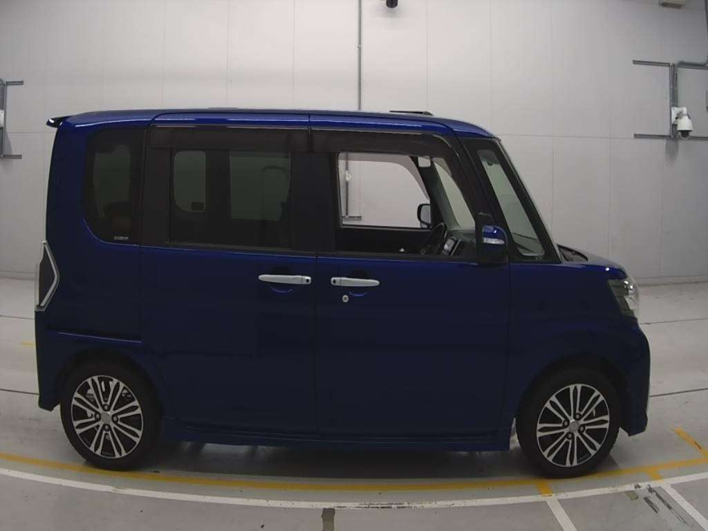 2016 Daihatsu Tanto LA600S[2]