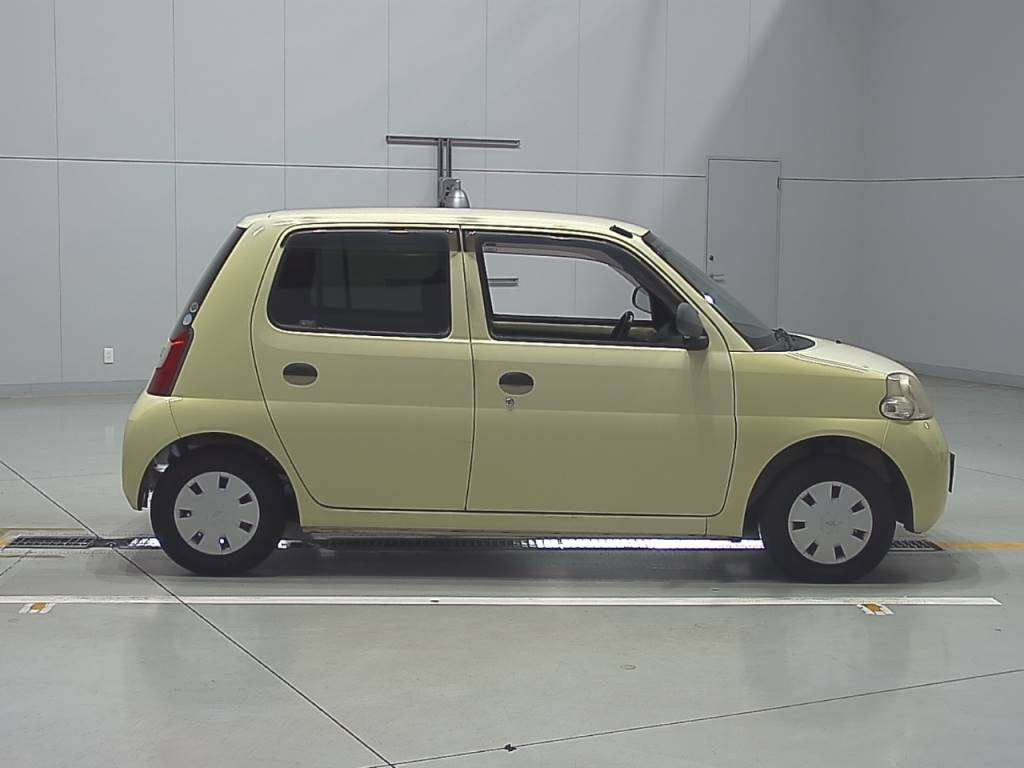 2009 Daihatsu Esse L235S[2]