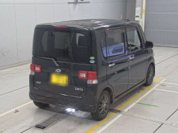 2012 Daihatsu Tanto