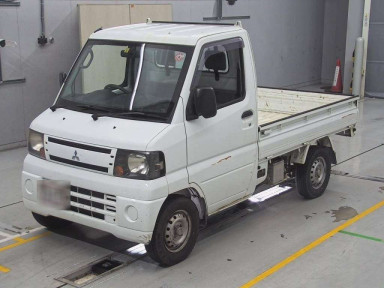 2011 Mitsubishi Minicab Truck