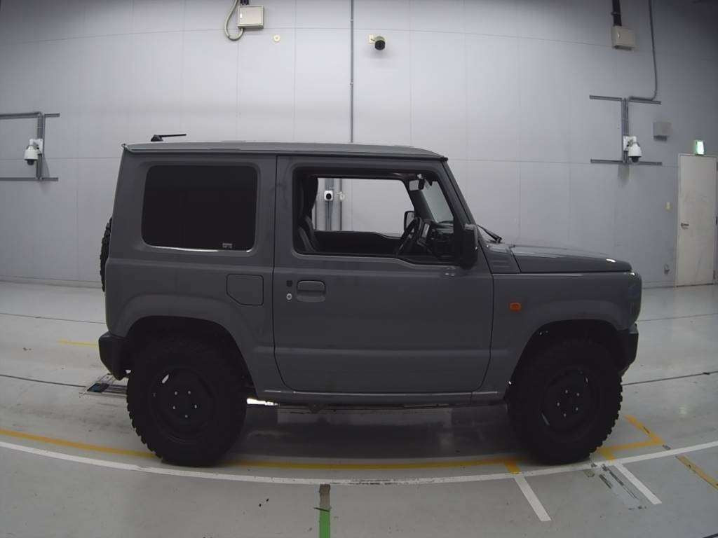 2022 Suzuki Jimny JB64W[2]