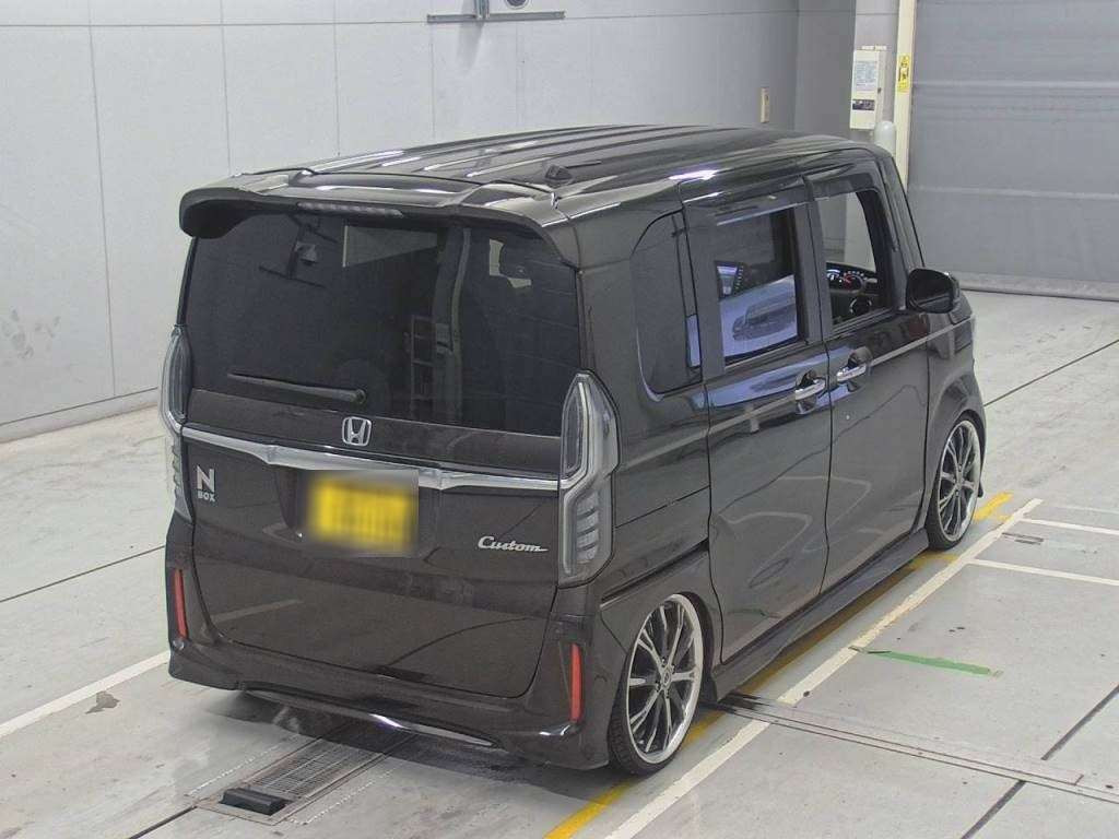 2018 Honda N-BOX CUSTOM JF3[1]