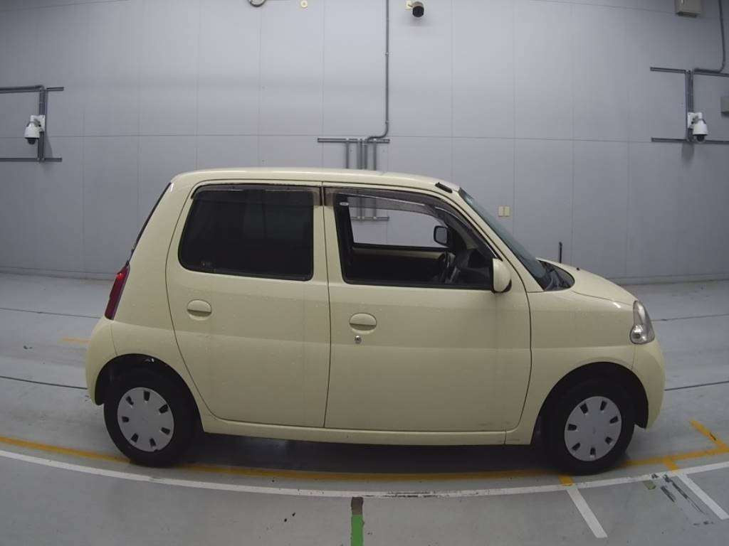 2009 Daihatsu Esse L235S[2]