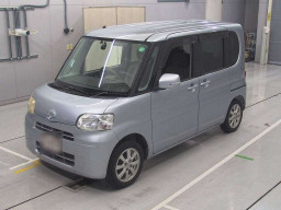 2010 Daihatsu Tanto