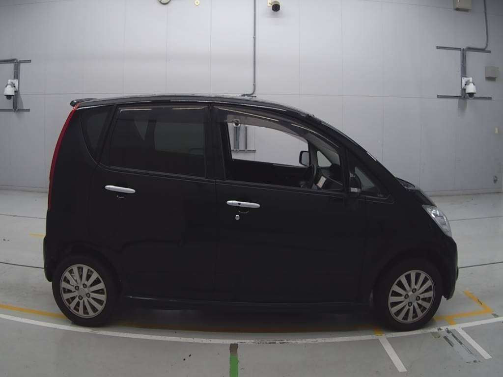 2010 Daihatsu Move L175S[2]