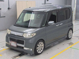 2010 Daihatsu Tanto