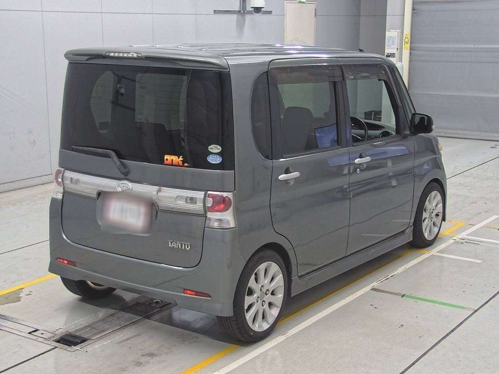 2010 Daihatsu Tanto L375S[1]