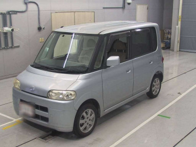 2004 Daihatsu Tanto