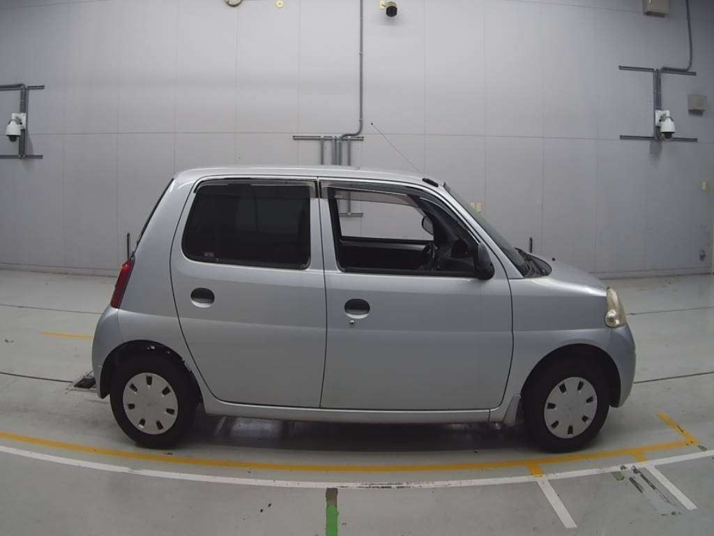 2009 Daihatsu Esse L235S[2]