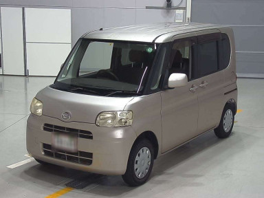 2010 Daihatsu Tanto