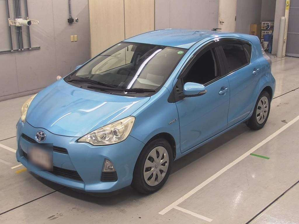 2012 Toyota Aqua NHP10[0]