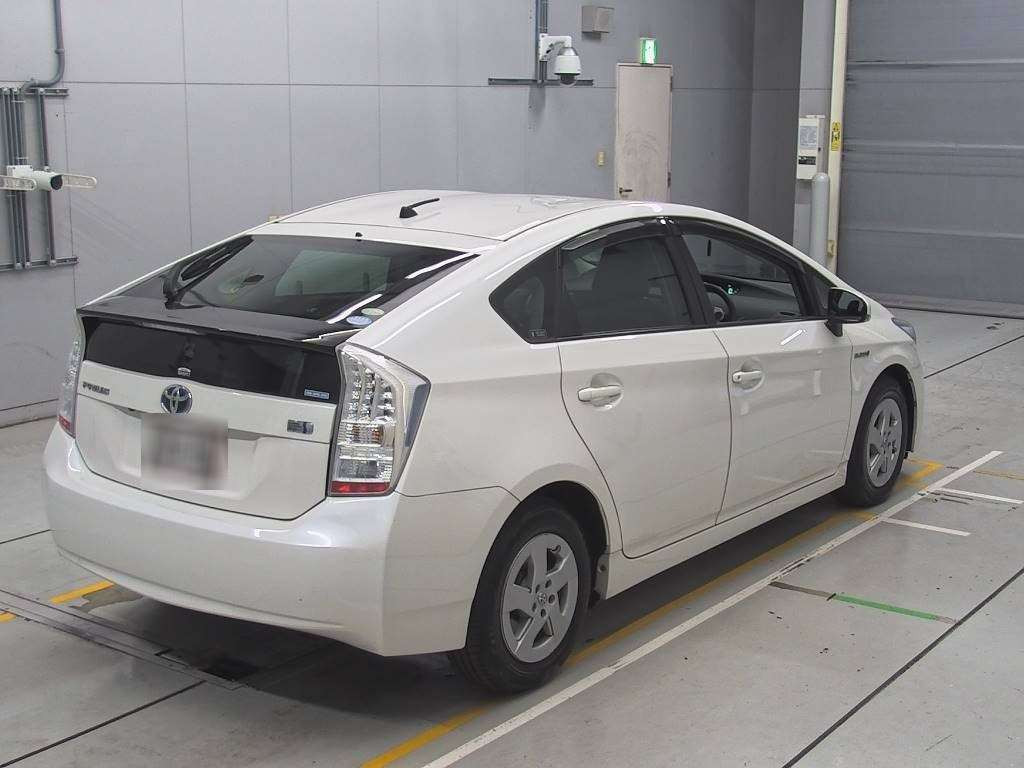 2011 Toyota Prius ZVW30[1]