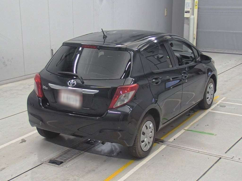 2012 Toyota Vitz KSP130[1]