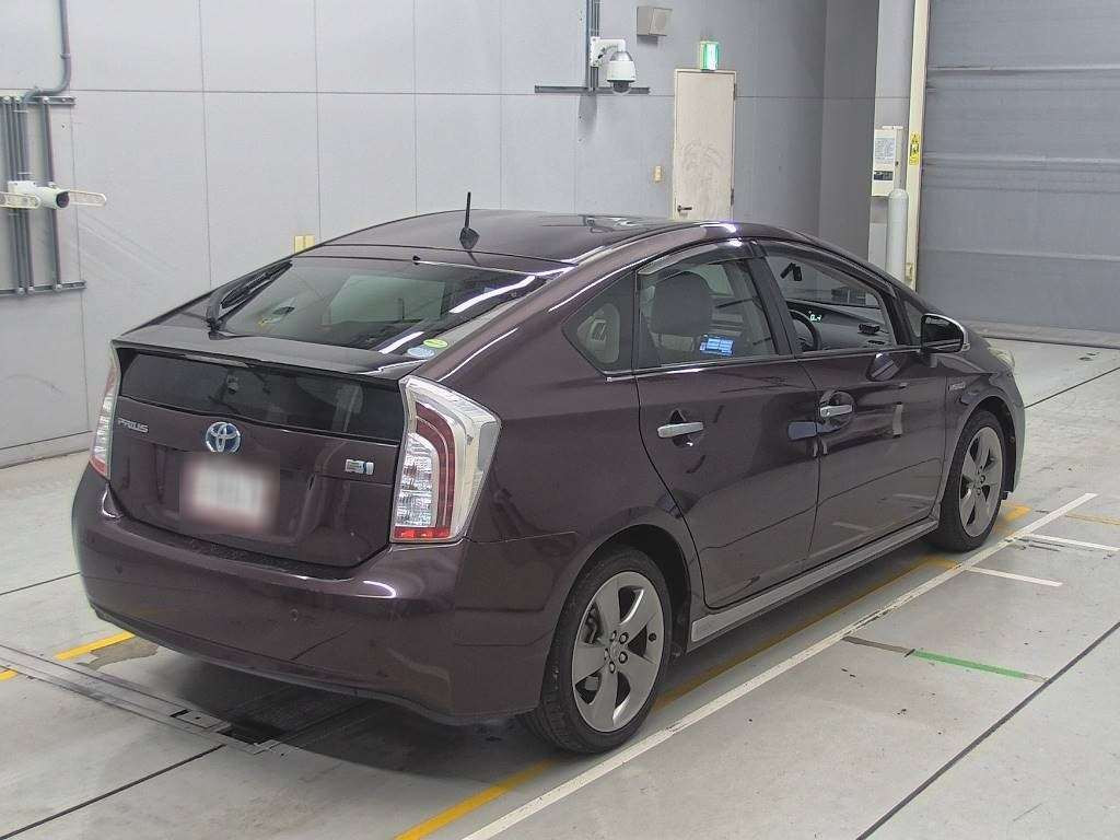 2014 Toyota Prius ZVW30[1]