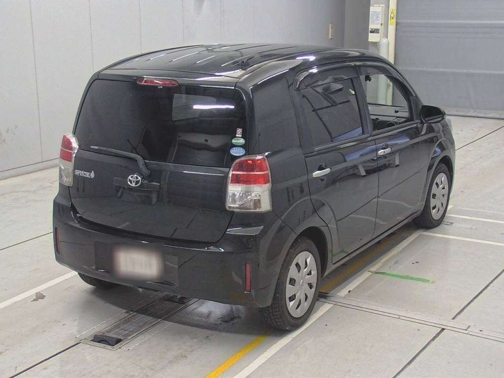 2016 Toyota Spade NSP141[1]