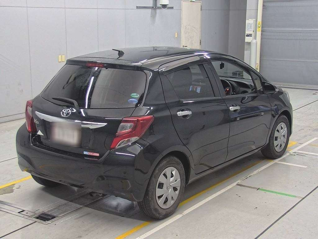 2016 Toyota Vitz NSP130[1]