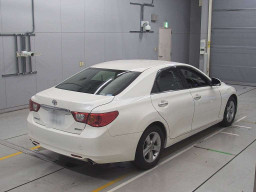 2011 Toyota Mark X