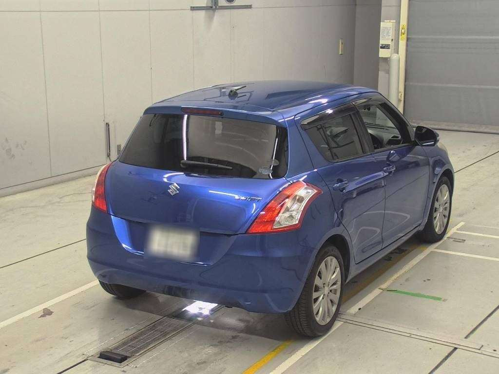 2012 Suzuki Swift ZC72S[1]