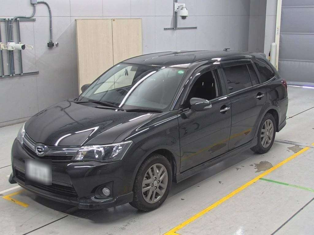 2013 Toyota Corolla Fielder NZE161G[0]