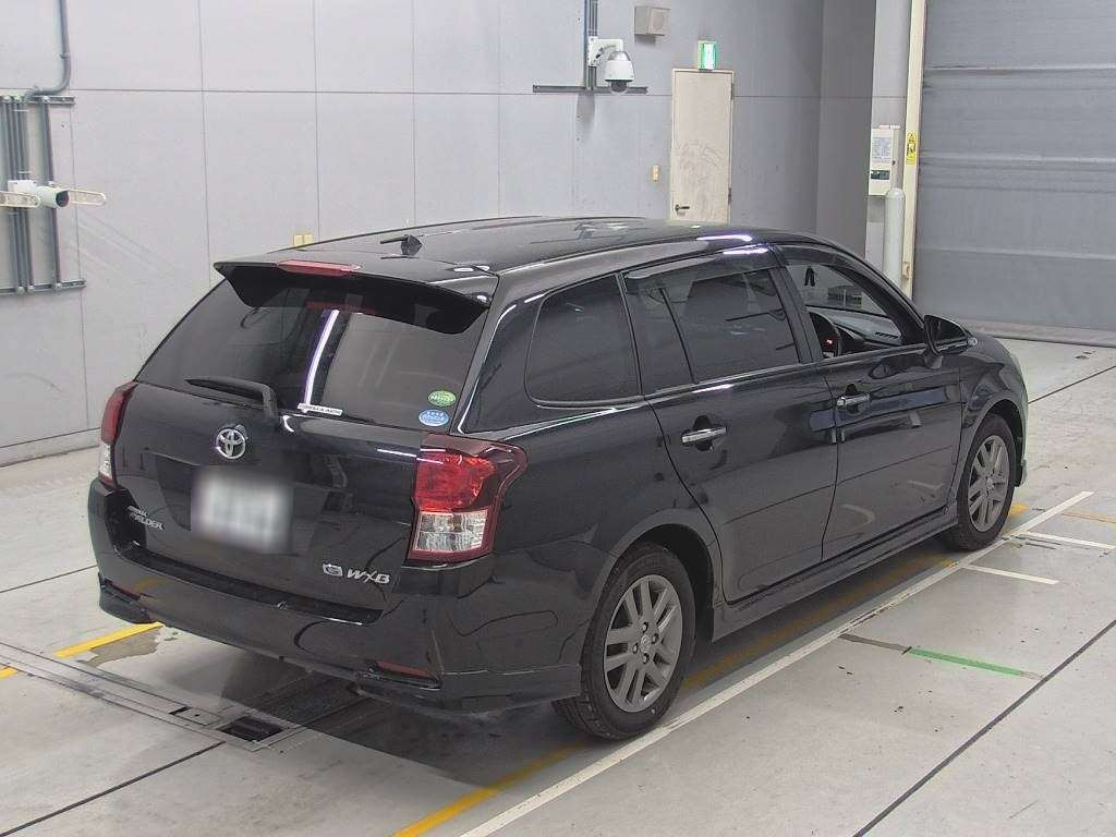 2013 Toyota Corolla Fielder NZE161G[1]