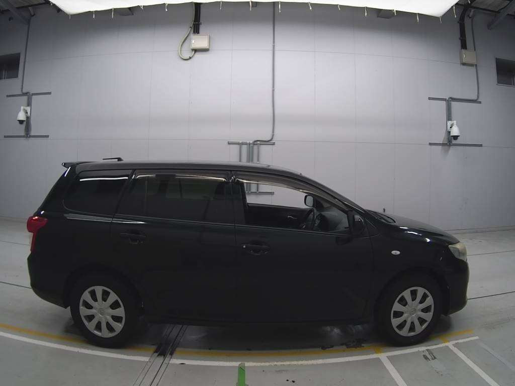 2009 Toyota Corolla Fielder NZE141G[2]