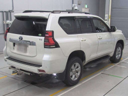 2019 Toyota Land Cruiser Prado