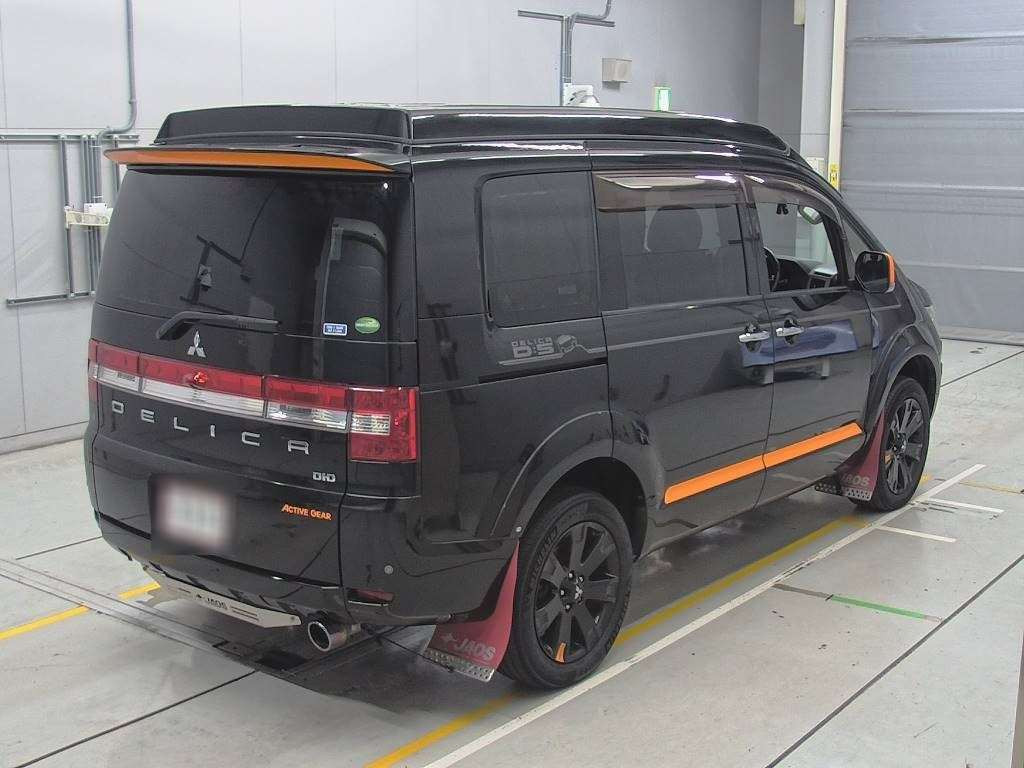 2017 Mitsubishi Delica D5 CV1W[1]