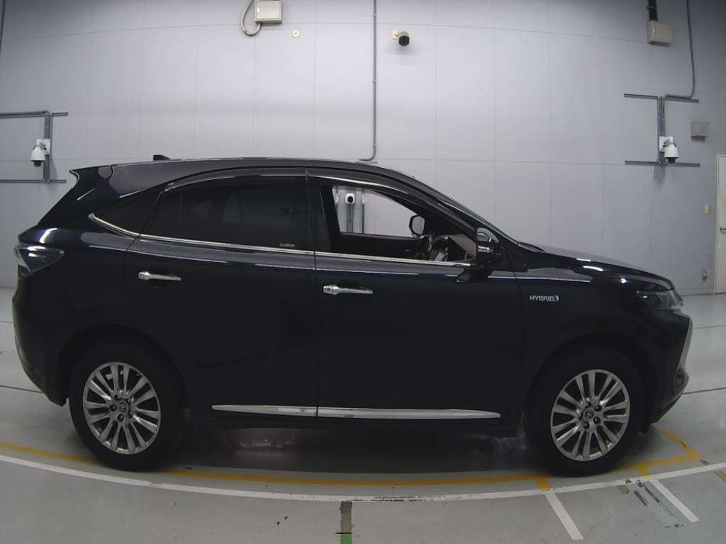 2014 Toyota Harrier Hybrid AVU65W[2]