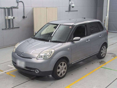 2007 Mazda Verisa