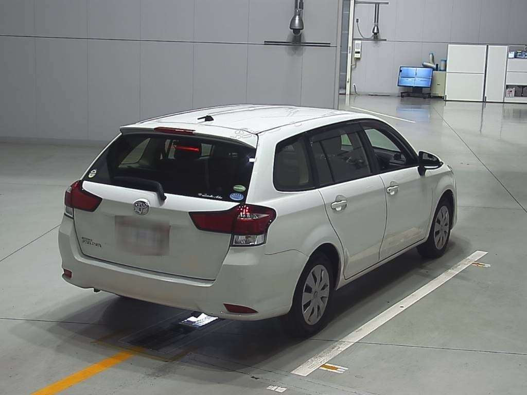 2017 Toyota Corolla Fielder NRE161G[1]