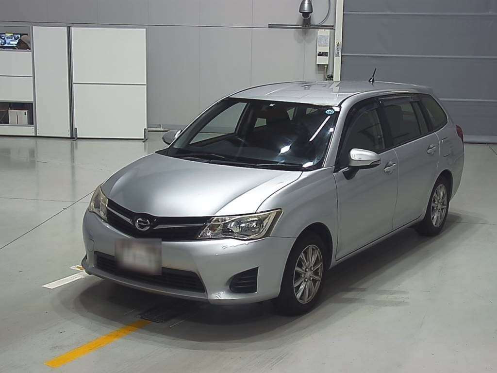 2013 Toyota Corolla Fielder NZE161G[0]