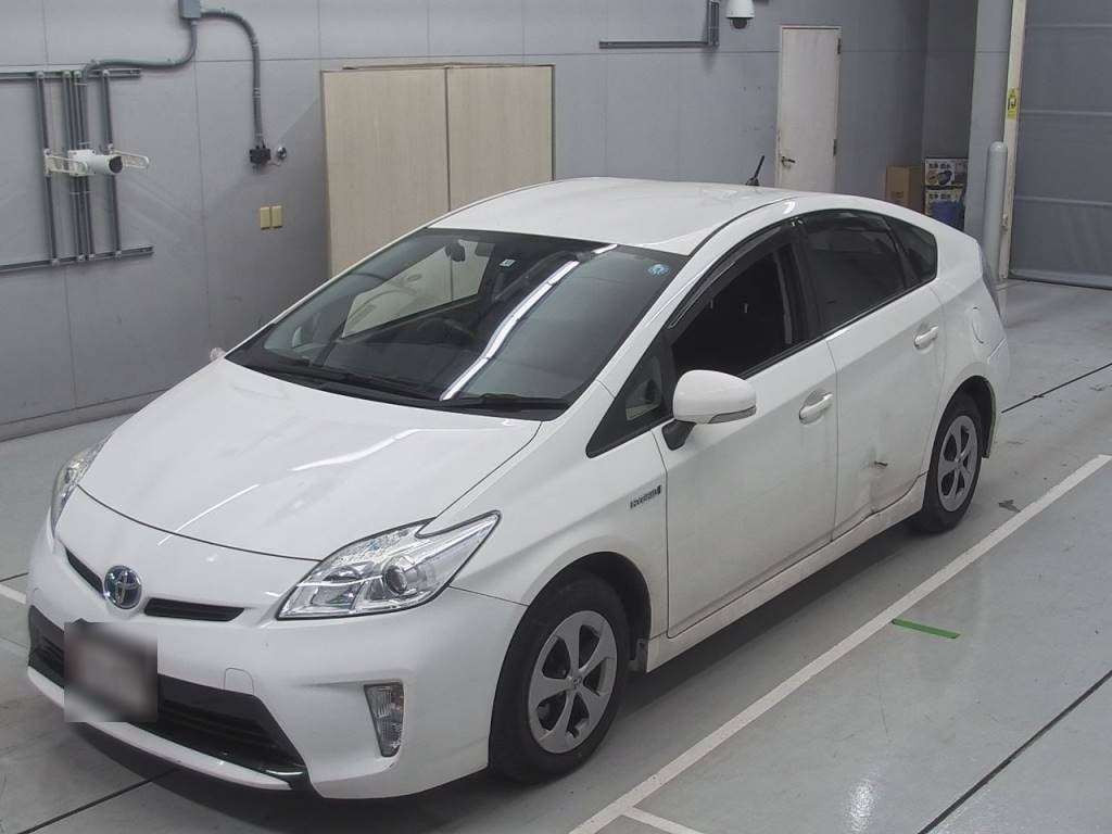 2015 Toyota Prius ZVW30[0]