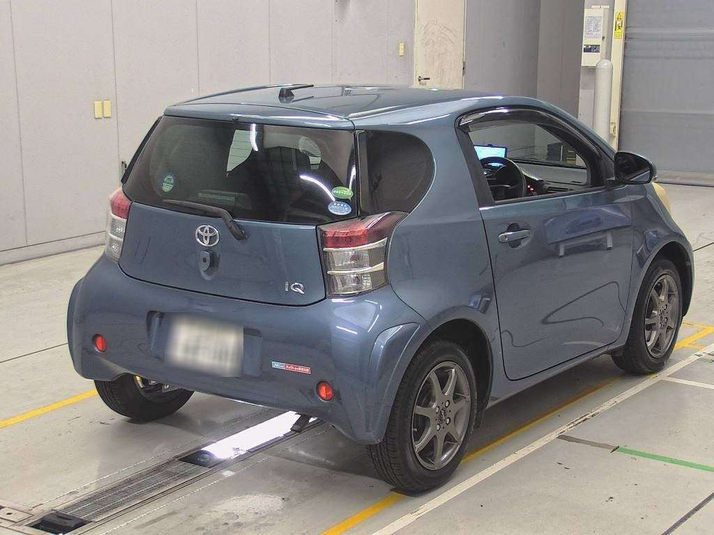 2012 Toyota iQ KGJ10[1]