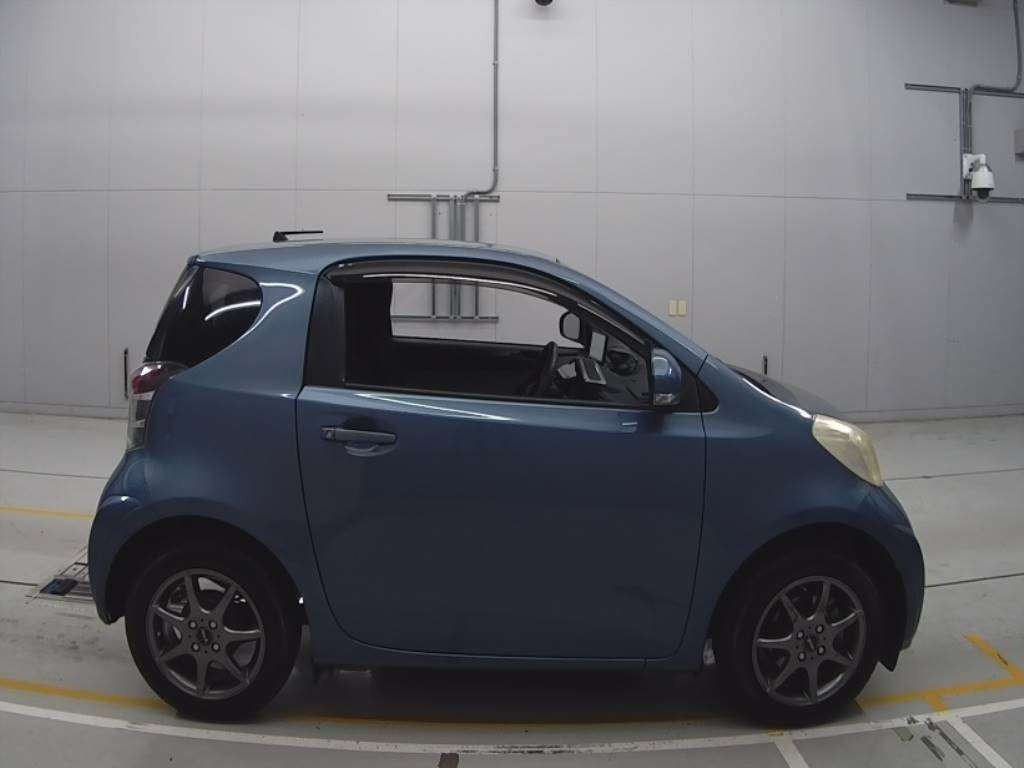 2012 Toyota iQ KGJ10[2]