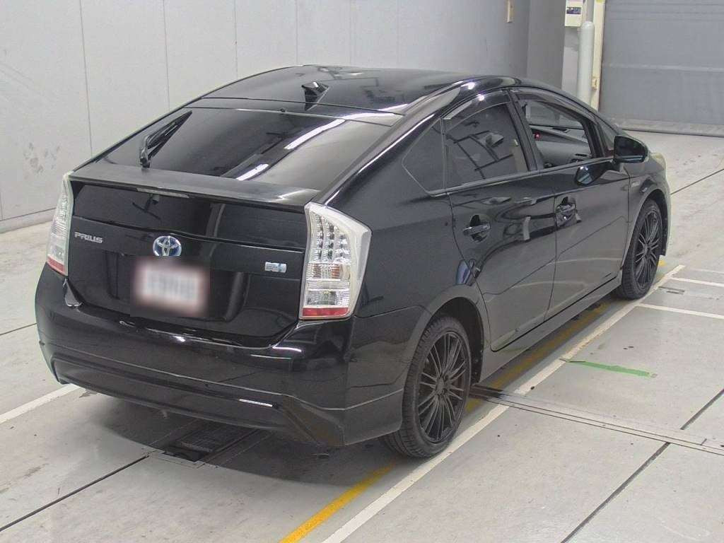 2009 Toyota Prius ZVW30[1]