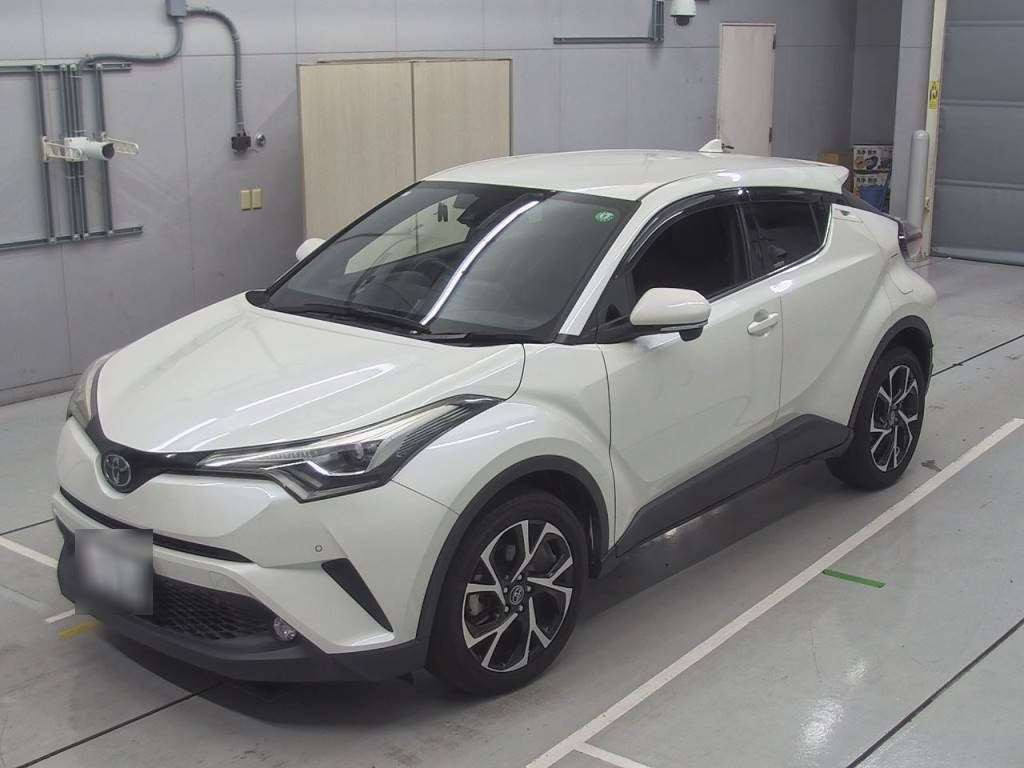 2017 Toyota C-HR NGX50[0]