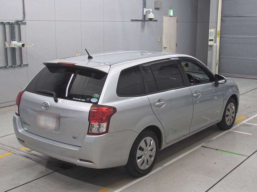 2014 Toyota Corolla Fielder NZE161G[1]